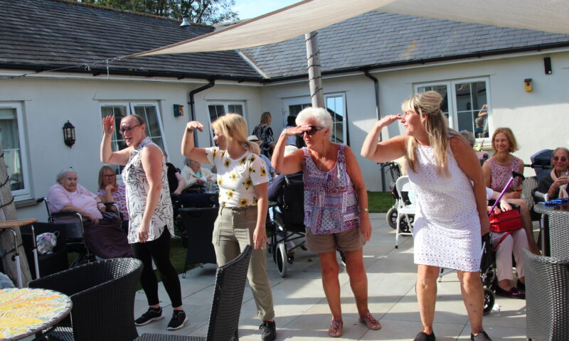 5 Essential Questions to Ask When Visiting a Care Home for the First Time